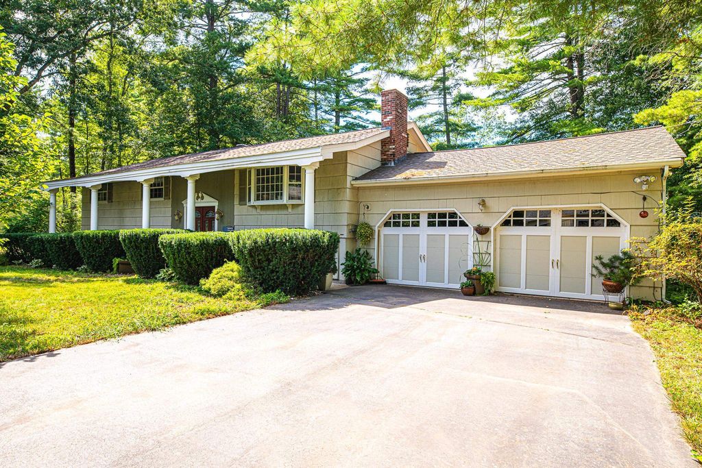 12 Fernwood Drive, Merrimack, NH 03054