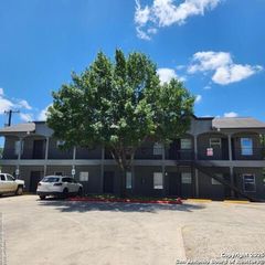 1702 W Craig Pl, San Antonio, TX 78201