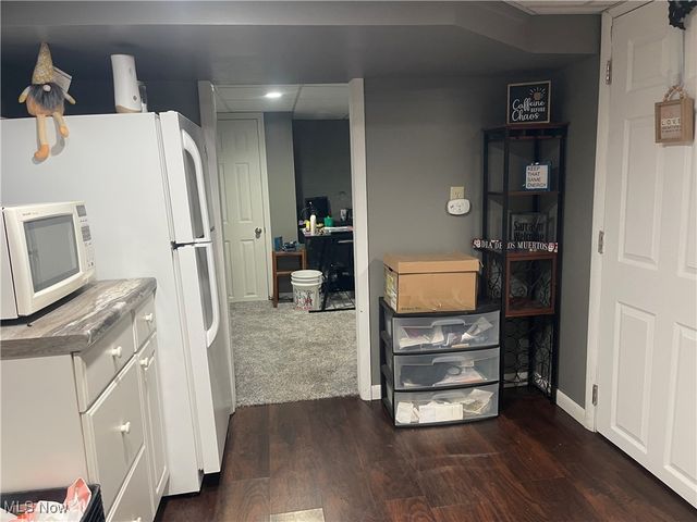 301 39th Street, Vienna, WV 26105