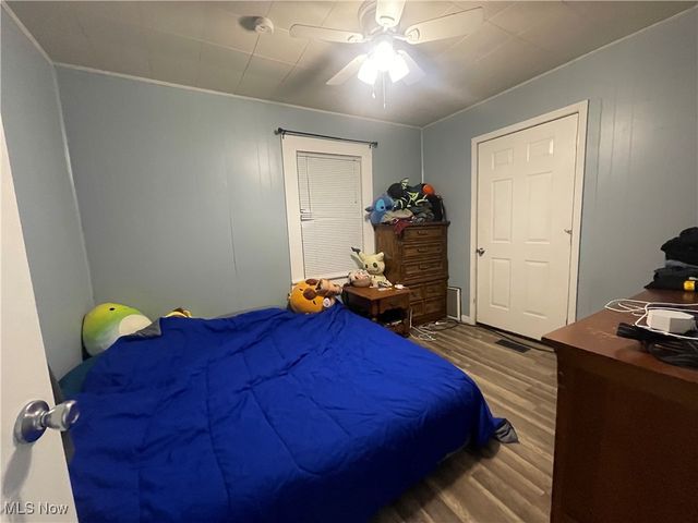 301 39th Street, Vienna, WV 26105