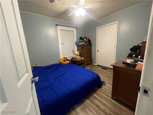 301 39th Street, Vienna, WV 26105