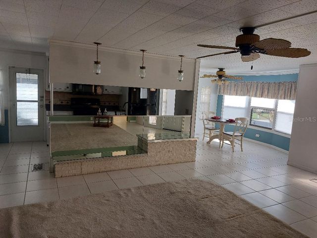 269 SALEM AVENUE 9, Palm Harbor, FL 34684