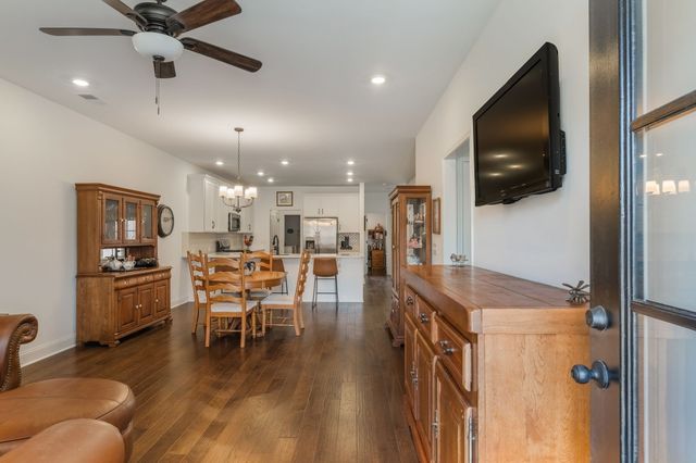 1570 Cedarbrooke Ln, Lebanon, TN 37090