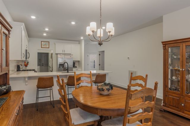 1570 Cedarbrooke Ln, Lebanon, TN 37090