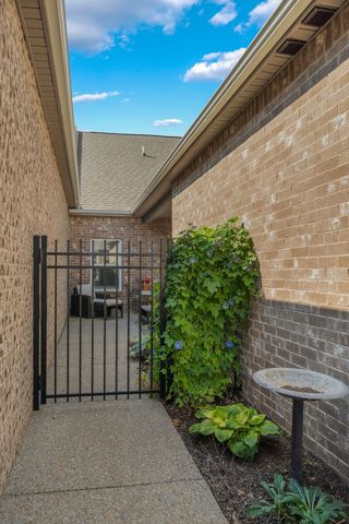 1570 Cedarbrooke Ln, Lebanon, TN 37090