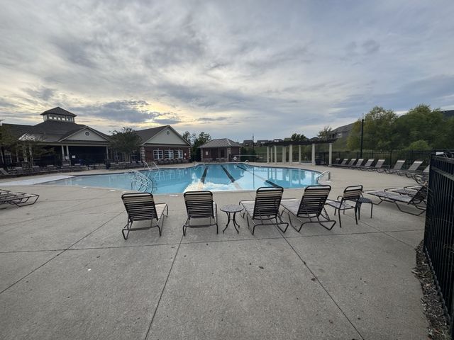 1570 Cedarbrooke Ln, Lebanon, TN 37090