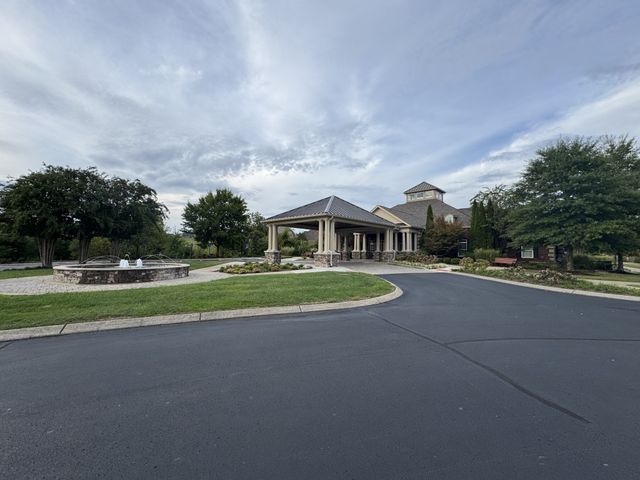 1570 Cedarbrooke Ln, Lebanon, TN 37090