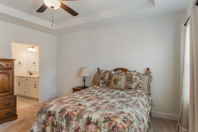 1570 Cedarbrooke Ln, Lebanon, TN 37090