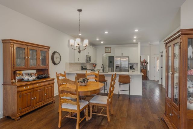 1570 Cedarbrooke Ln, Lebanon, TN 37090