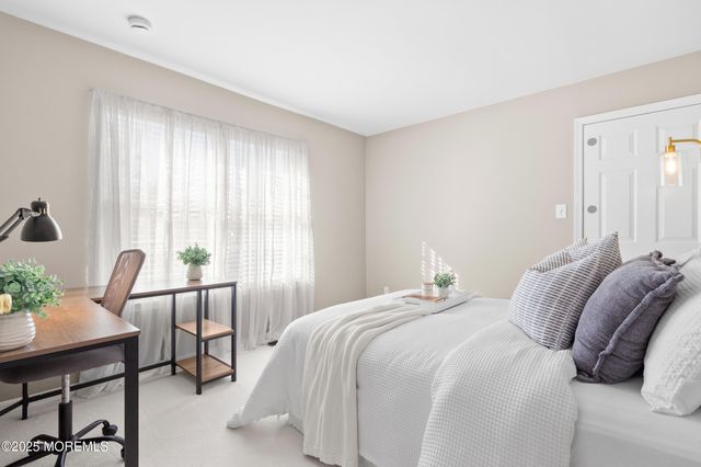 3 Brent Drive, Howell, NJ 07731