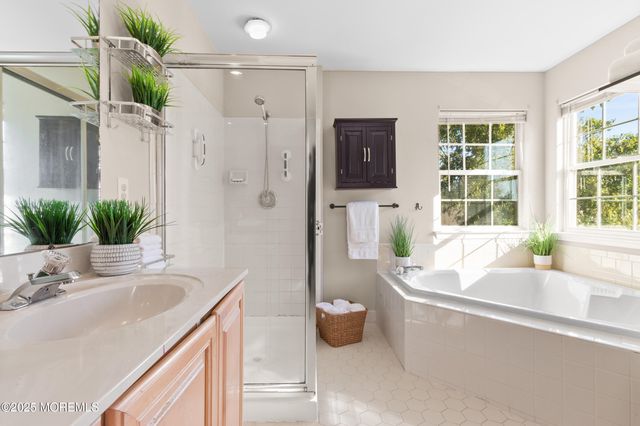 3 Brent Drive, Howell, NJ 07731