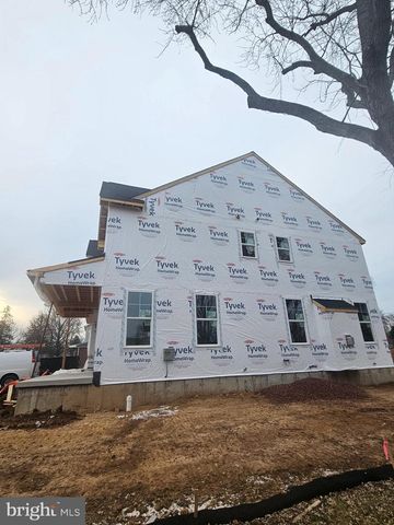 706 CLOVER LN, Plymouth Meeting, PA 19462