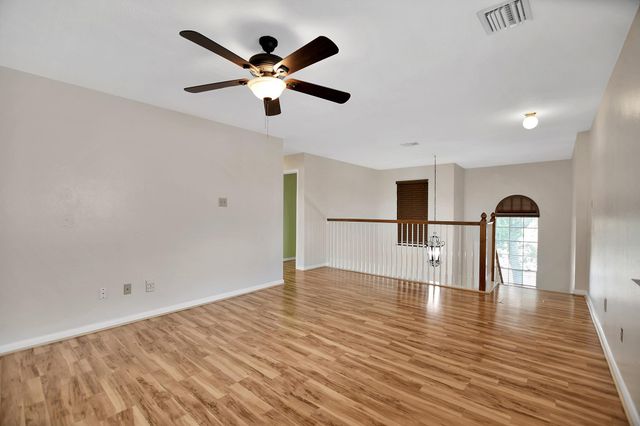 2939 Sailors Moon Drive, Friendswood, TX 77546