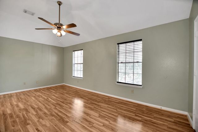 2939 Sailors Moon Drive, Friendswood, TX 77546