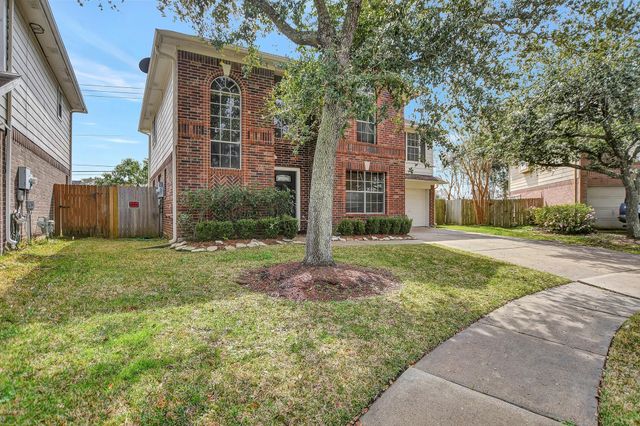 2939 Sailors Moon Drive, Friendswood, TX 77546