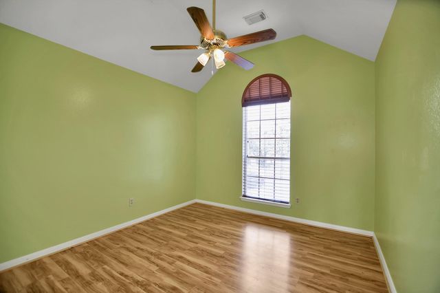 2939 Sailors Moon Drive, Friendswood, TX 77546