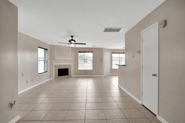 2939 Sailors Moon Drive, Friendswood, TX 77546