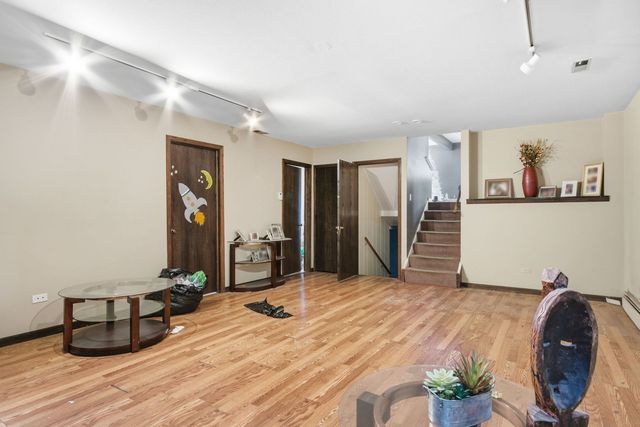 18341 Poplar Avenue, Homewood, IL 60430