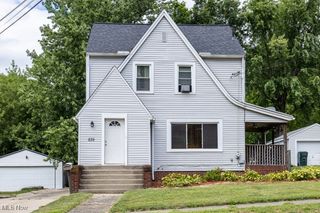 839 Sackett Avenue, Cuyahoga Falls, OH 44221