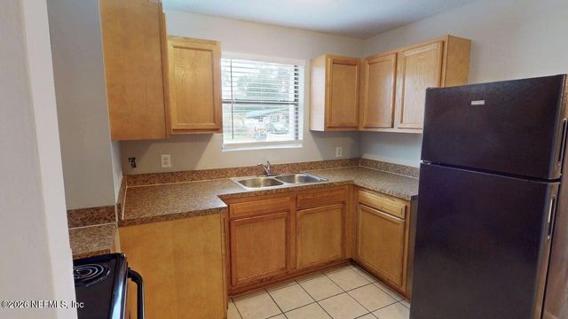 6713 PETER RABBIT Drive N, Jacksonville, FL 32210