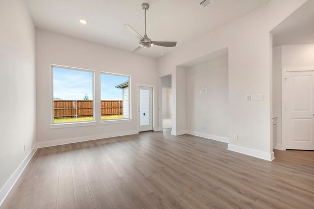 7420 Autumn Hill Drive, Denton, TX 76249