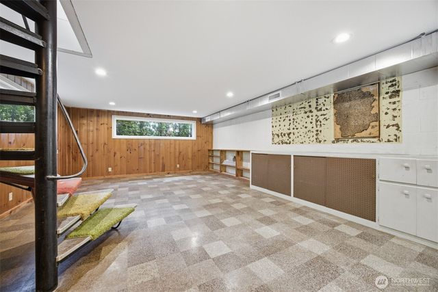 1207 32nd Street, Bellingham, WA 98225