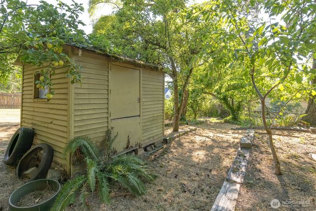 1207 32nd Street, Bellingham, WA 98225