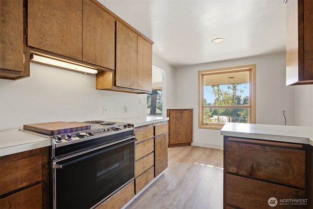 1207 32nd Street, Bellingham, WA 98225