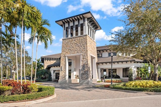 8840 Watercrest Cir Circle E, Parkland, FL 33076