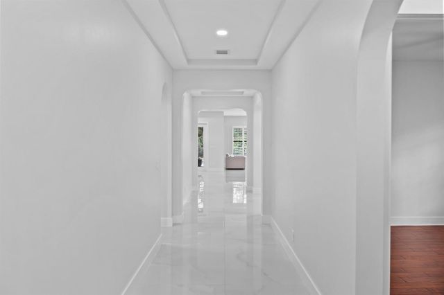 8840 Watercrest Cir Circle E, Parkland, FL 33076