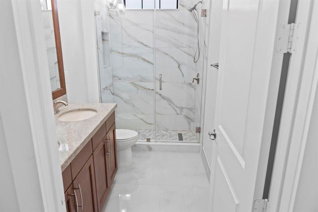 8840 Watercrest Cir Circle E, Parkland, FL 33076