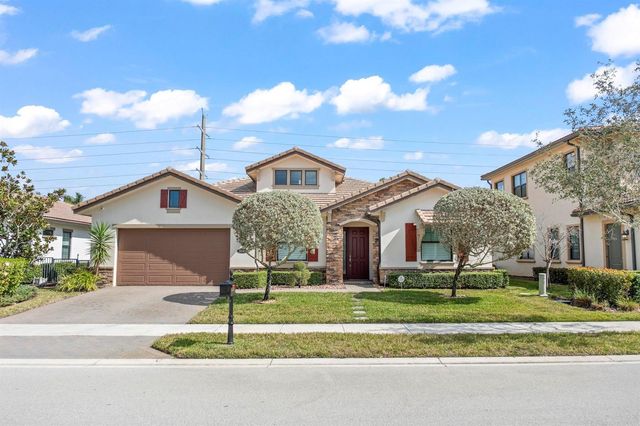 8840 Watercrest Cir Circle E, Parkland, FL 33076
