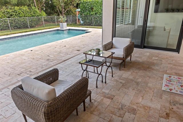 8840 Watercrest Cir Circle E, Parkland, FL 33076