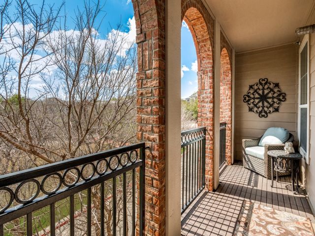 5017 Parkview 122, Addison, TX 75001