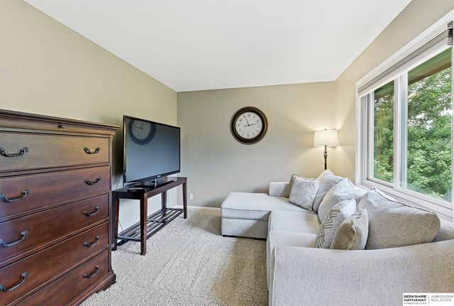 5903 S 170th Street, Omaha, NE 68135