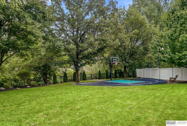 5903 S 170th Street, Omaha, NE 68135