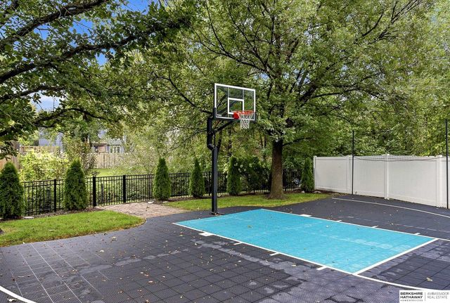 5903 S 170th Street, Omaha, NE 68135