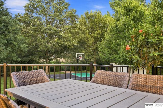 5903 S 170th Street, Omaha, NE 68135