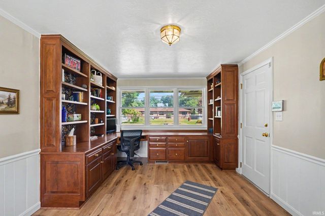 55912 Riverdale Drive, Elkhart, IN 46514