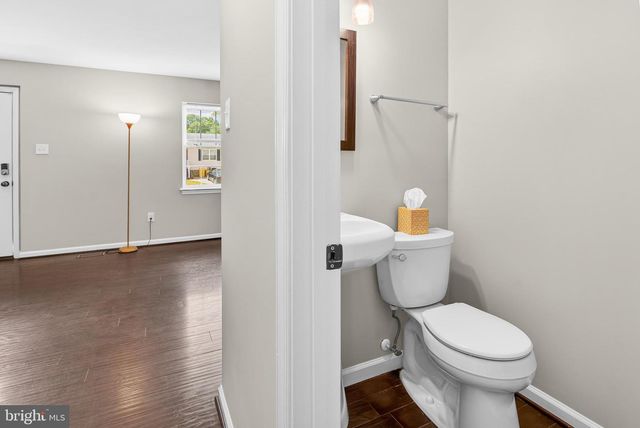8011 MANSION HOUSE XING, Pasadena, MD 21122
