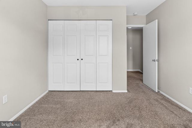 8011 MANSION HOUSE XING, Pasadena, MD 21122