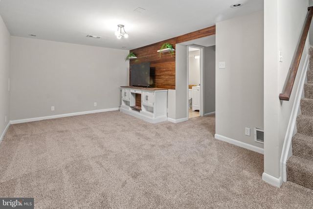 8011 MANSION HOUSE XING, Pasadena, MD 21122
