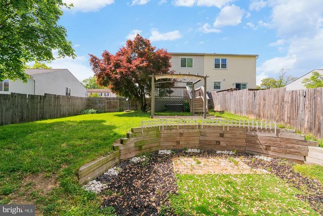 8011 MANSION HOUSE XING, Pasadena, MD 21122