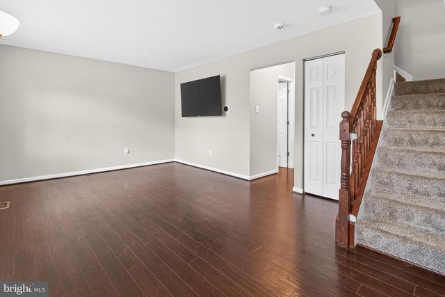 8011 MANSION HOUSE XING, Pasadena, MD 21122