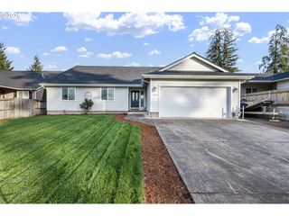 1904 S 6TH St, Cottage Grove, OR 97424