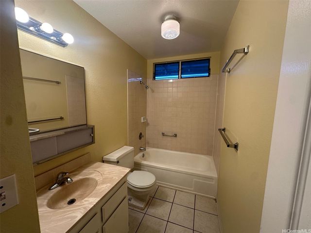 94-759 Kalae Street, Waipahu, HI 96797