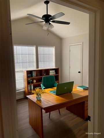 3903 Wanklyn Court, Dallas, TX 75237