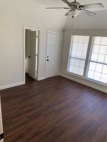 3903 Wanklyn Court, Dallas, TX 75237