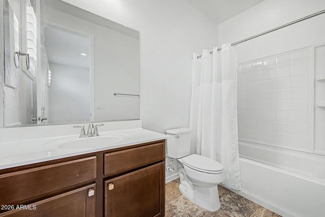 1076 E KENSINGTON Road, Gilbert, AZ 85297