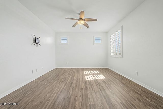 1076 E KENSINGTON Road, Gilbert, AZ 85297